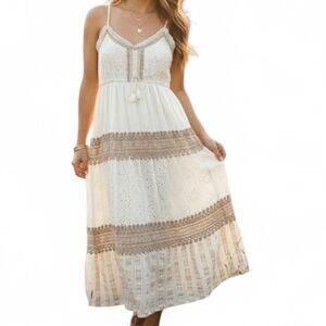 Me 2 Magic Boho Eyelet Maxi Dress XL White Tan Crochet Lace Cottagecore